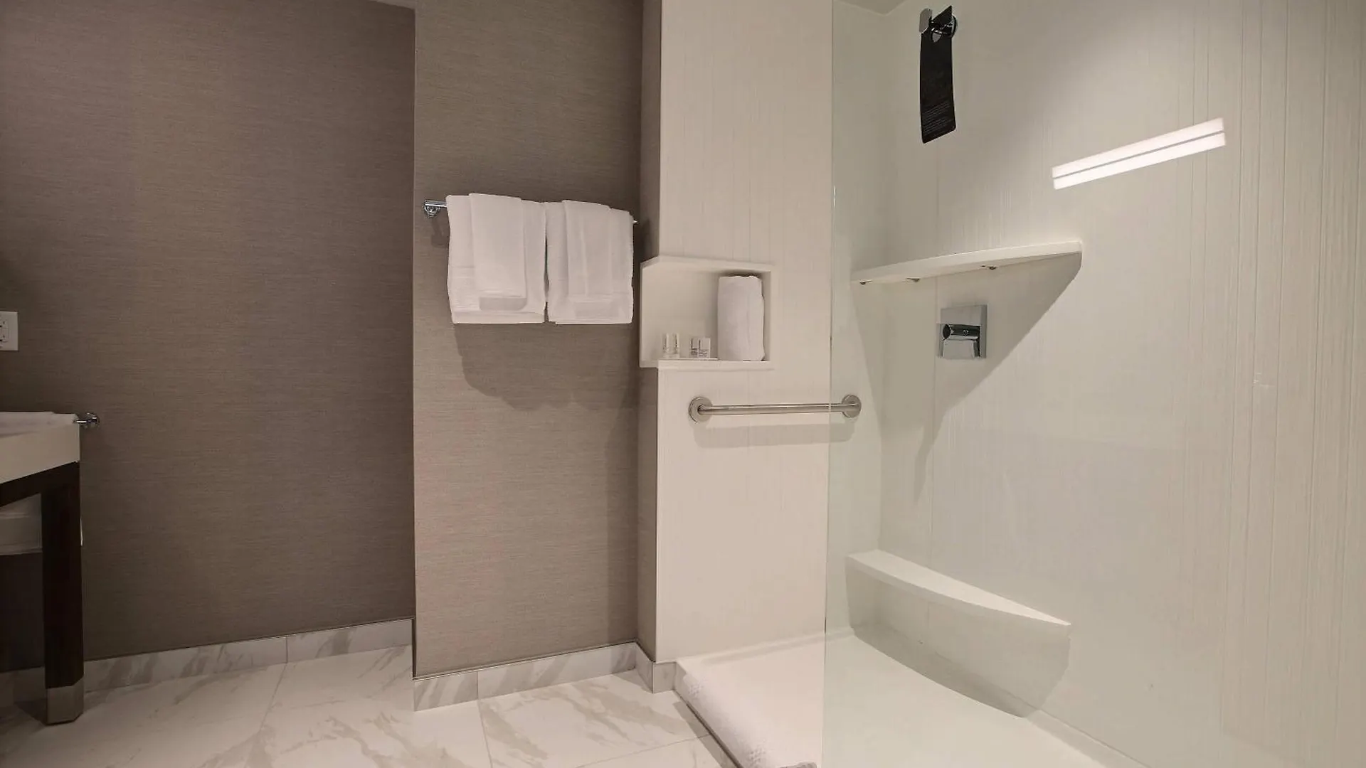 Courtyard By Marriott Montreal Brossard Hotel Canada