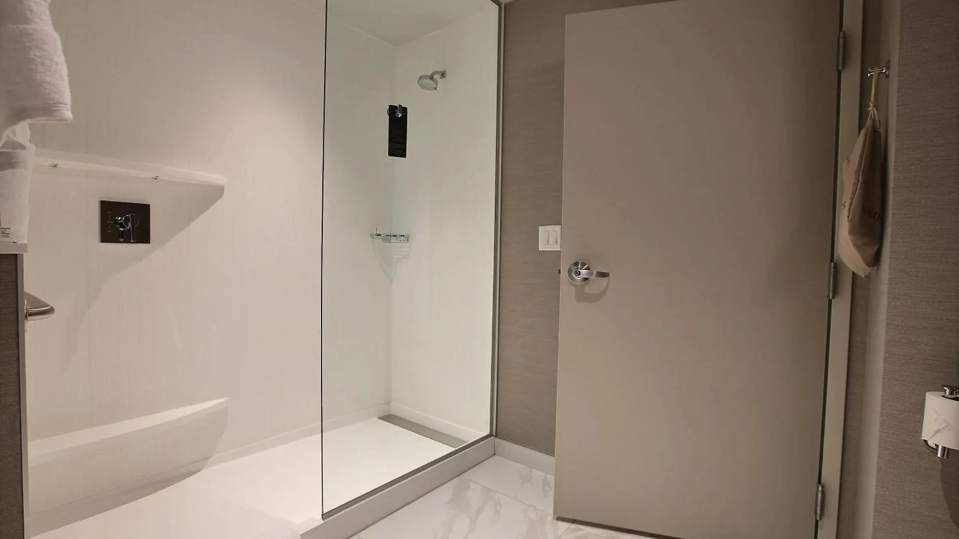 Courtyard By Marriott Montreal Brossard Hotel