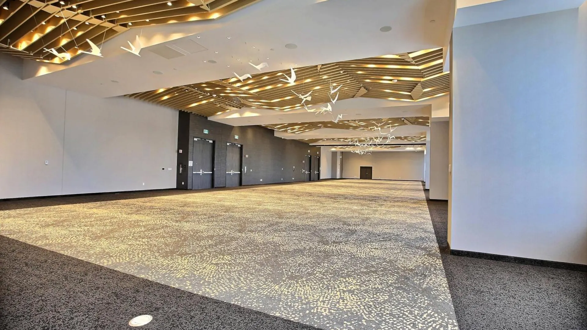 Hotel Courtyard By Marriott Montreal Brossard